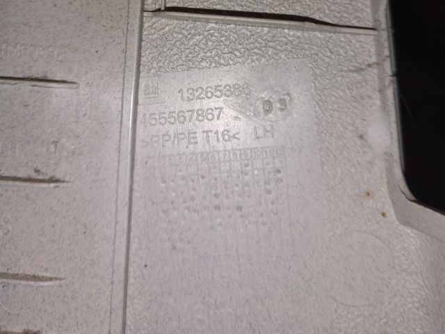 bontott CITROËN C3 AIRCROSS Bal C Oszlop Burkolat