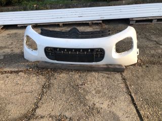 bontott CITROËN C3 AIRCROSS Első Lökhárító (Üresen)
