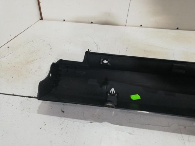 bontott CITROËN C3 AIRCROSS Jobb első Küszöb Díszléc