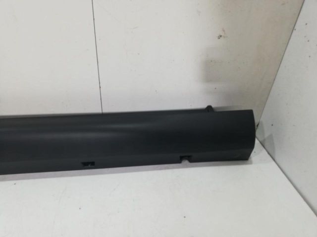 bontott CITROËN C3 AIRCROSS Jobb első Küszöb Díszléc