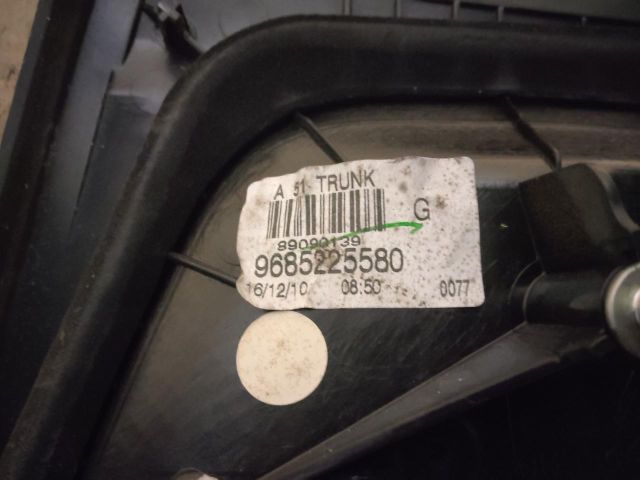 bontott CITROËN C3 Bal Belső Hátsó Lámpa