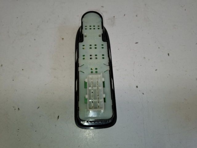 bontott CITROËN C3 Bal első Ablakemelő Kapcsoló