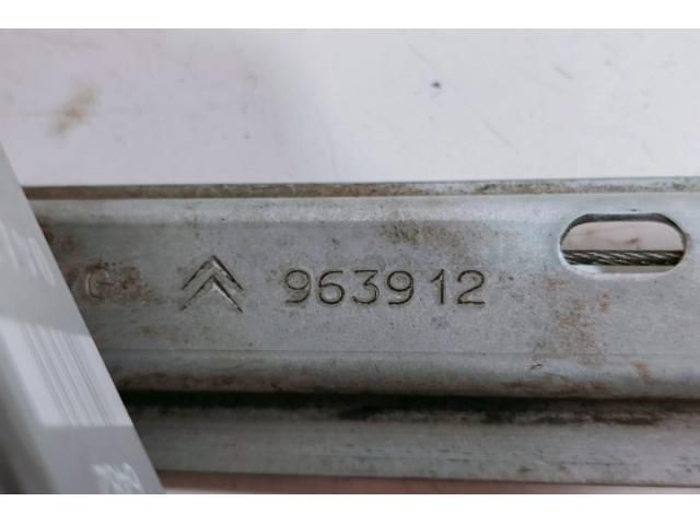 bontott CITROËN C3 Bal első Ablakemelő Szerkezet (Elektromos)