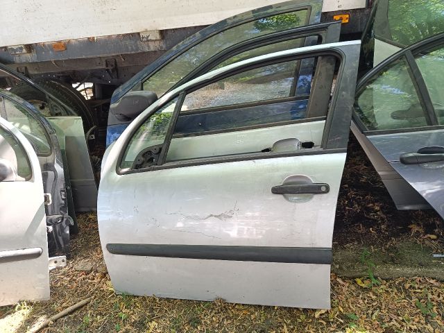 bontott CITROËN C3 Bal első Ajtó (Részeivel)