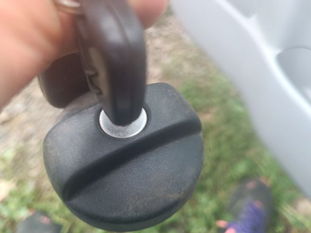 bontott CITROËN C3 Bal első Dobbetét (Kerékjárati, Műanyag)