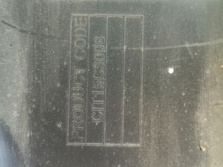 bontott CITROËN C3 Bal első Dobbetét (Kerékjárati, Műanyag)