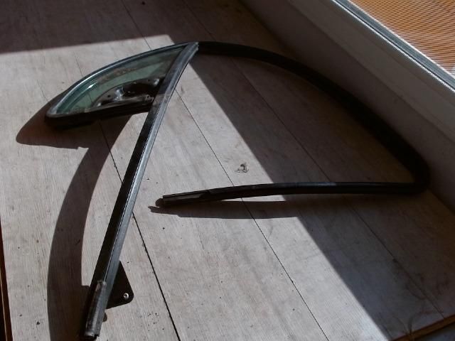 bontott CITROËN C3 Bal első Fixüveg (Ajtóban)