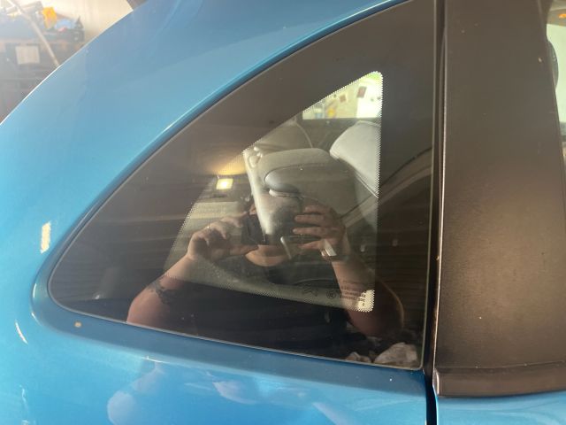 bontott CITROËN C3 Bal első Gumikéder