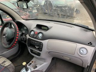 bontott CITROËN C3 Bal első Sárvédő