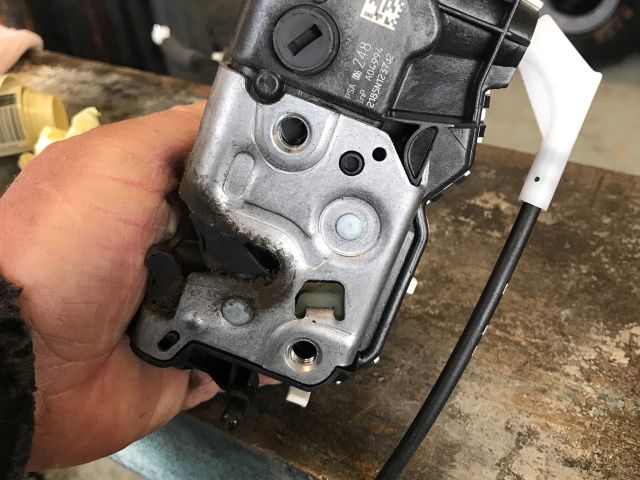 bontott CITROËN C3 Bal hátsó Ajtózár