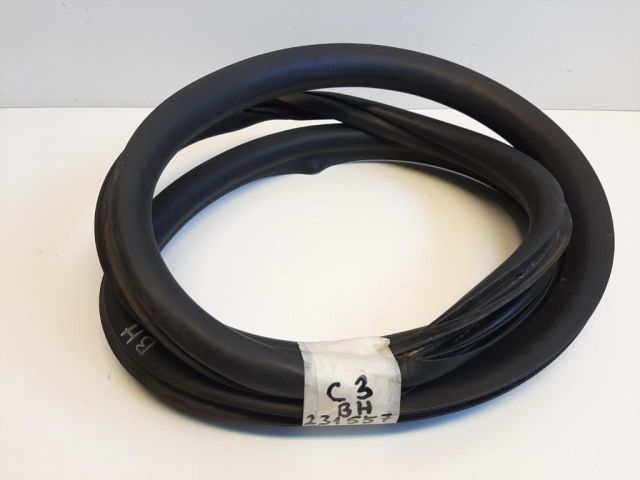 bontott CITROËN C3 Bal hátsó Gumikéder