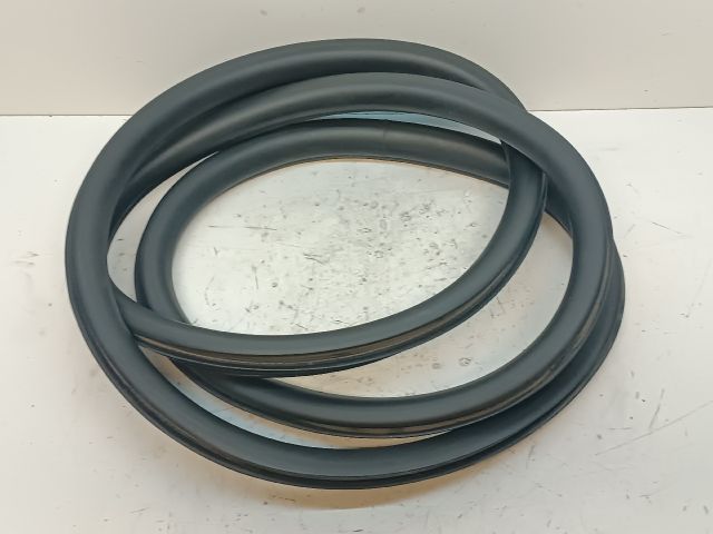 bontott CITROËN C3 Bal hátsó Gumikéder