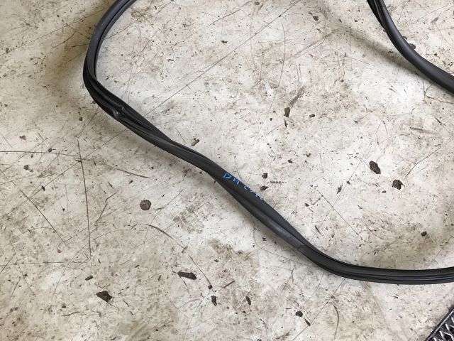 bontott CITROËN C3 Bal hátsó Gumikéder