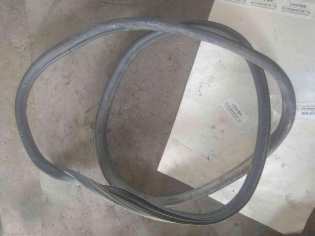 bontott CITROËN C3 Bal hátsó Gumikéder