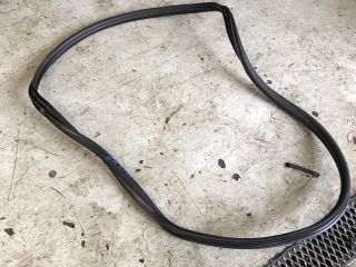 bontott CITROËN C3 Bal hátsó Gumikéder