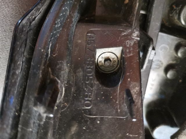 bontott CITROËN C3 Bal Hátsó Lámpa