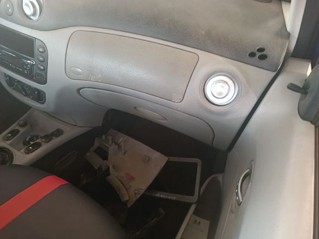 bontott CITROËN C3 Biztosítéktábla Fedél