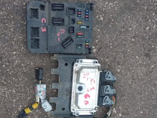 bontott CITROËN C3 Biztosítéktábla Utastér