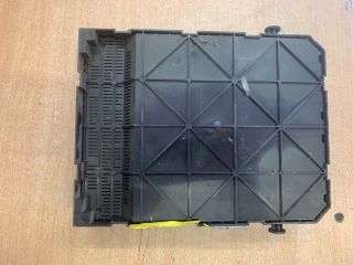 bontott CITROËN C3 Biztosítéktábla Utastér