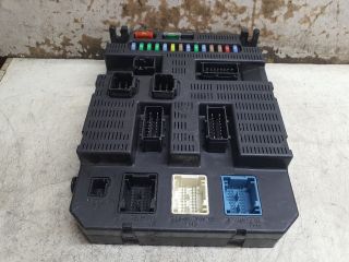 bontott CITROËN C3 Biztosítéktábla Utastér