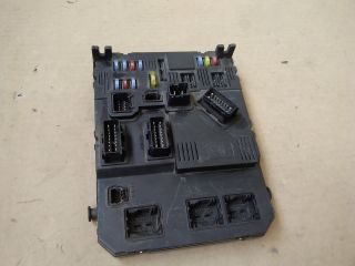 bontott CITROËN C3 Biztosítéktábla Utastér