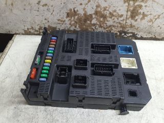 bontott CITROËN C3 Biztosítéktábla Utastér