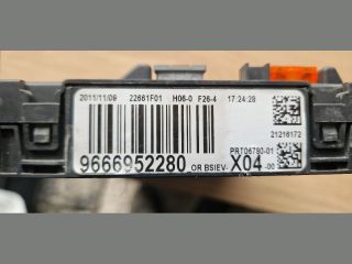 bontott CITROËN C3 Biztosítéktábla Utastér