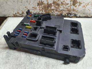 bontott CITROËN C3 Biztosítéktábla Utastér