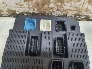 bontott CITROËN C3 Biztosítéktábla Utastér