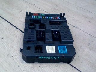 bontott CITROËN C3 Biztosítéktábla Utastér