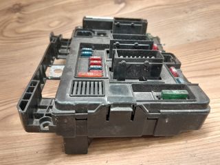 bontott CITROËN C3 Biztosítéktábla Utastér