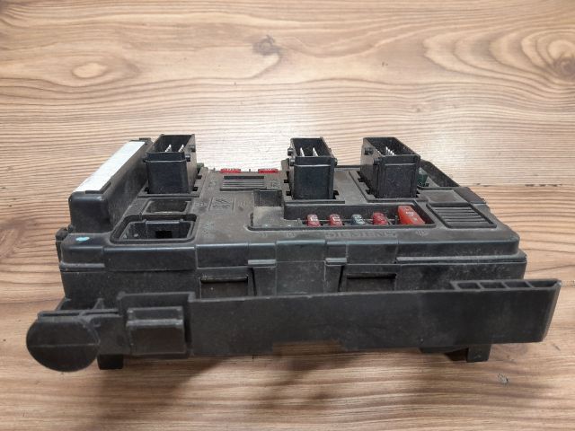 bontott CITROËN C3 Biztosítéktábla Utastér