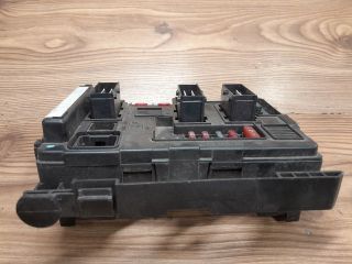 bontott CITROËN C3 Biztosítéktábla Utastér