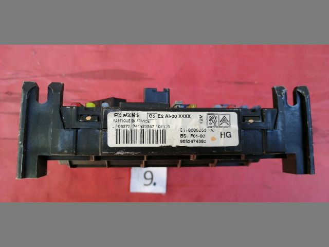 bontott CITROËN C3 Biztosítéktábla Utastér