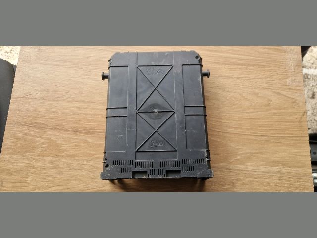 bontott CITROËN C3 Biztosítéktábla Utastér