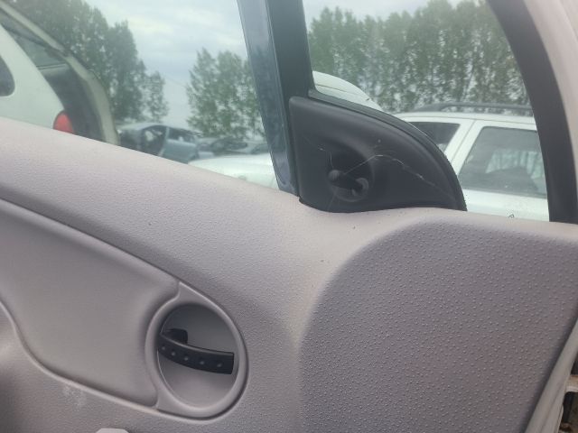 bontott CITROËN C3 Csomagtér Nyitó Kar / Gomb