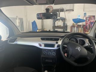 bontott CITROËN C3 Csomagtérajtó Kárpit