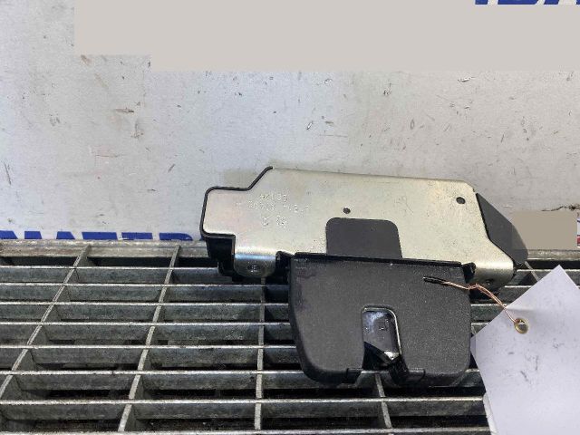 bontott CITROËN C3 Csomagtérajtó Ütköző