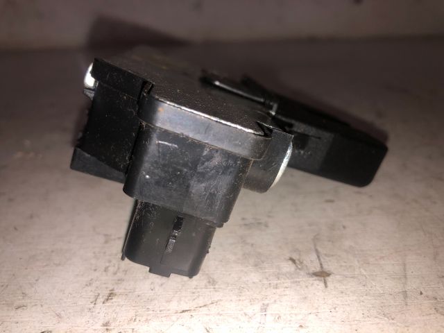 bontott CITROËN C3 Csomagtérajtó Zárszerkezet