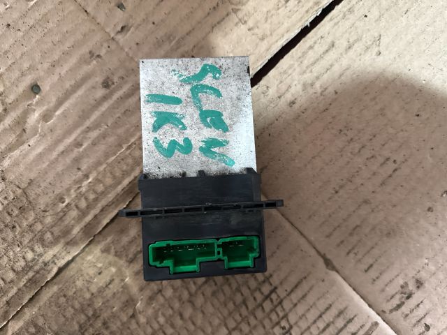 bontott CITROËN C3 Előtét Ellenállás Fűtőmotor