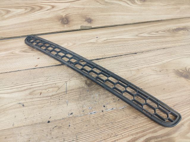 bontott CITROËN C3 Első Lökhárító Alsó Középső Díszrács