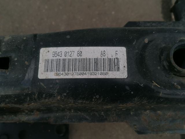 bontott CITROËN C3 Első Lökhárító Merevítő (Fém)