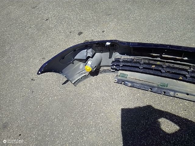 bontott CITROËN C3 Első Lökhárító (Részeivel)