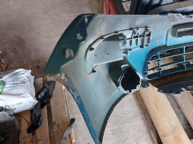 bontott CITROËN C3 Első Lökhárító (Részeivel)