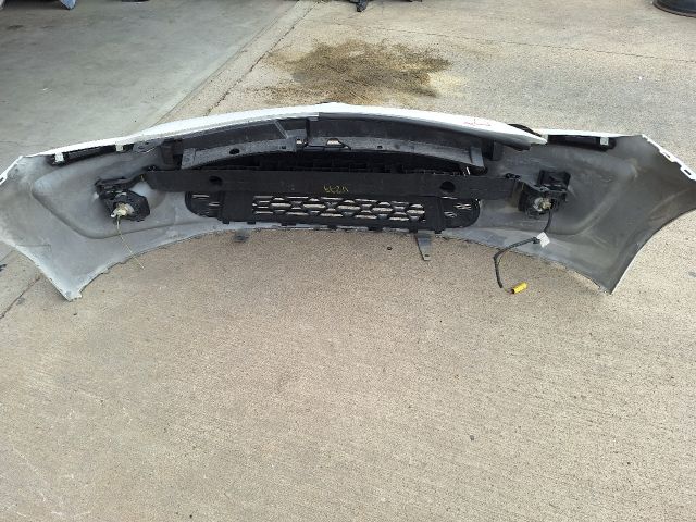 bontott CITROËN C3 Első Lökhárító (Részeivel)