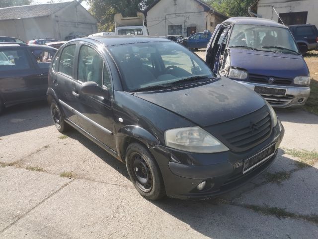 bontott CITROËN C3 Első Lökhárító (Részeivel)