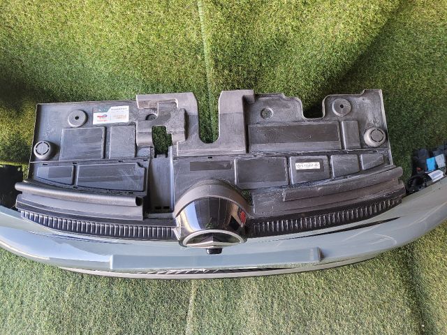 bontott CITROËN C3 Első Lökhárító (Részeivel)