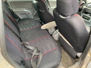 bontott CITROËN C3 Első Lökhárító (Részeivel)