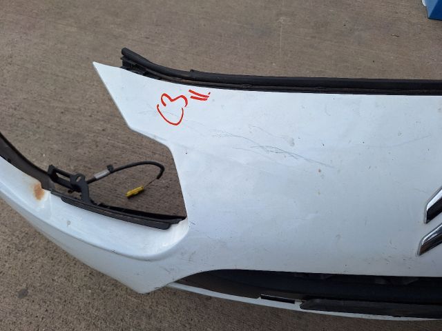 bontott CITROËN C3 Első Lökhárító (Részeivel)