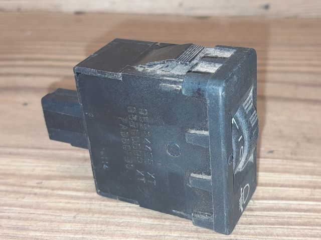 bontott CITROËN C3 Fényszórómagasság Állító Kapcsoló